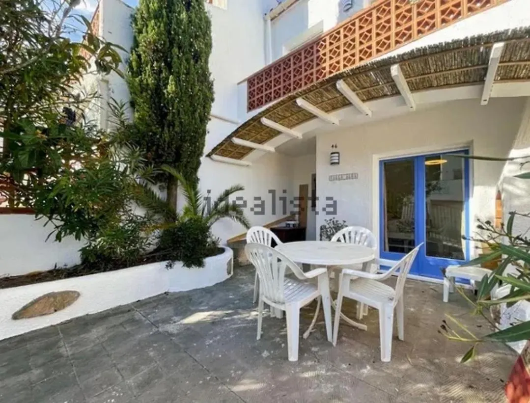 펜션 로지즈 Cozy House With Sea Views, Terrace And Swimming Pool 빌라